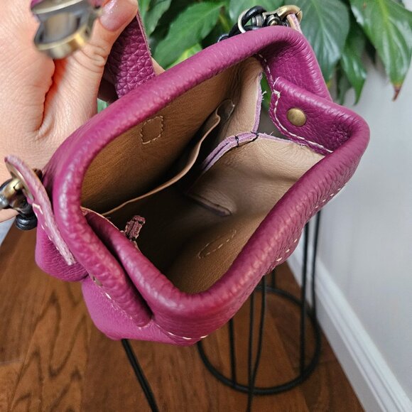 Uppdoo Small Leather Crossbody Bag - Picture 6 of 10